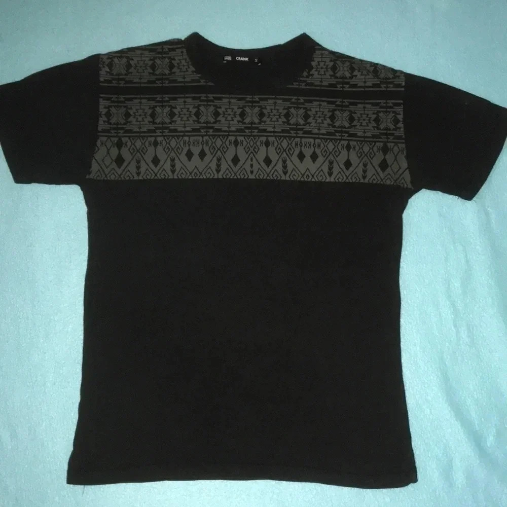 CRANK Aztec print unisex t-shirt size S